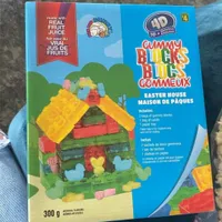 Gummy blocks