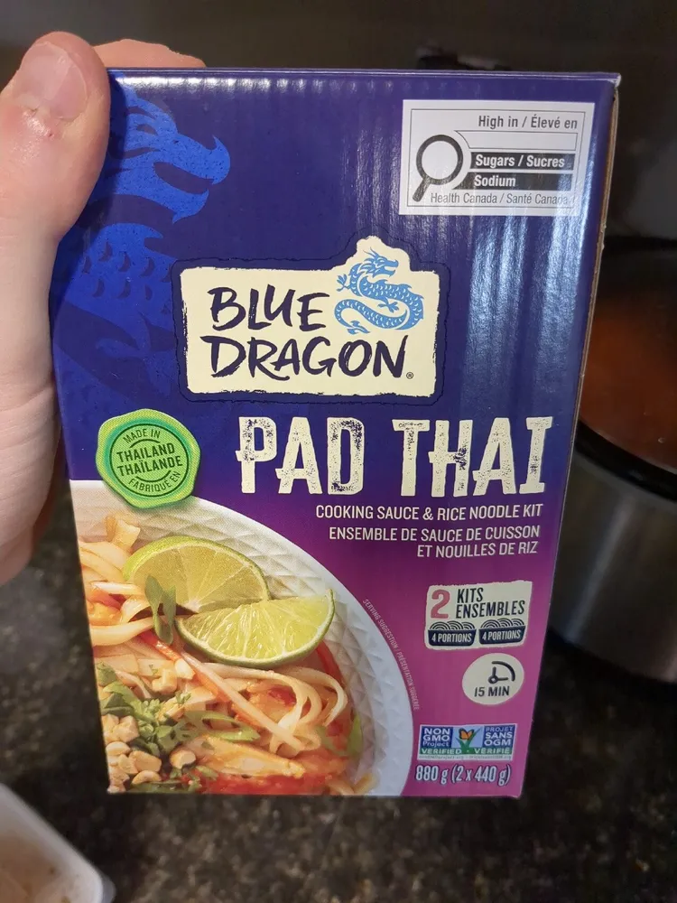 Pad Thai Cooking Sauce & Rice Noodle Kit