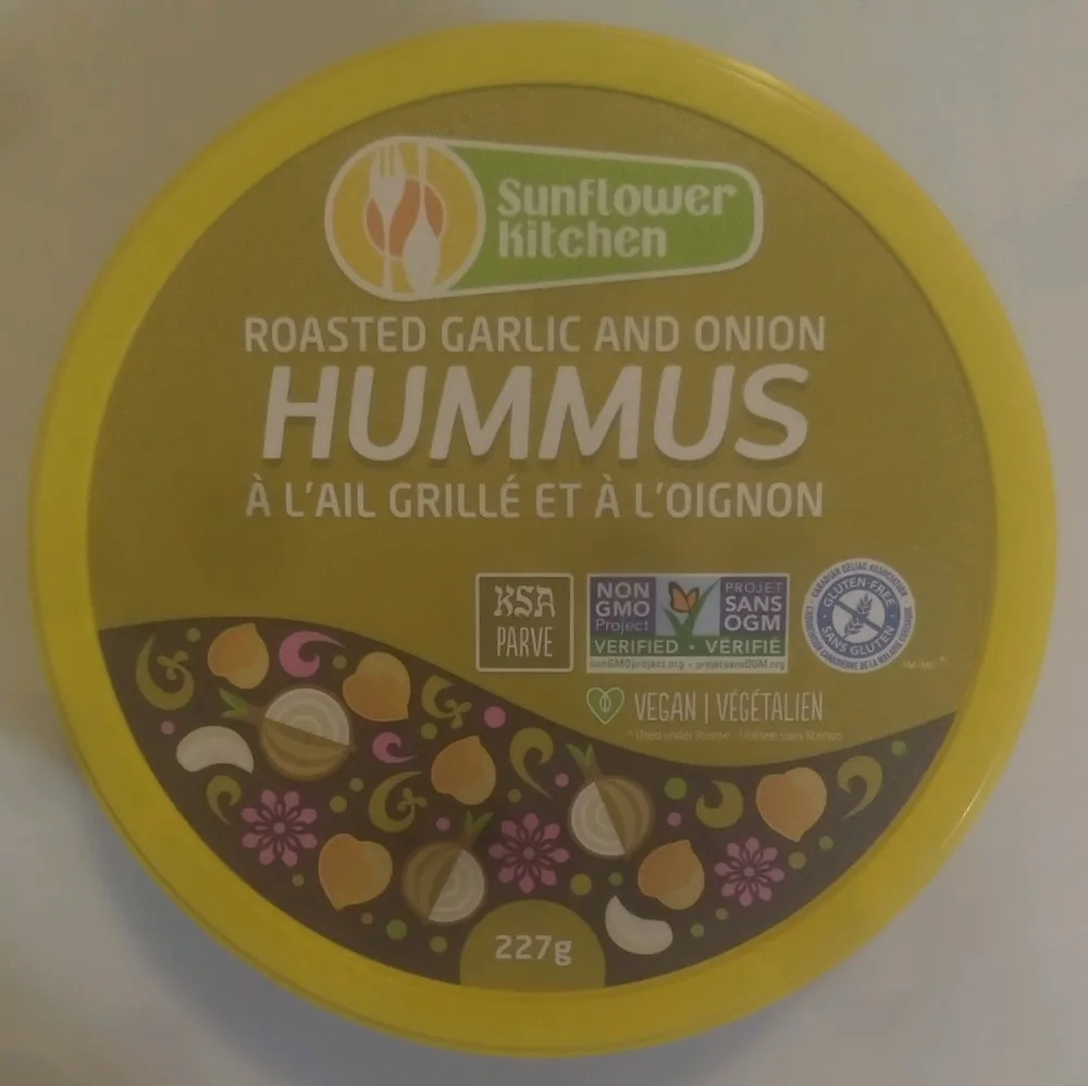 Roasted Garlic & Onion Hummus