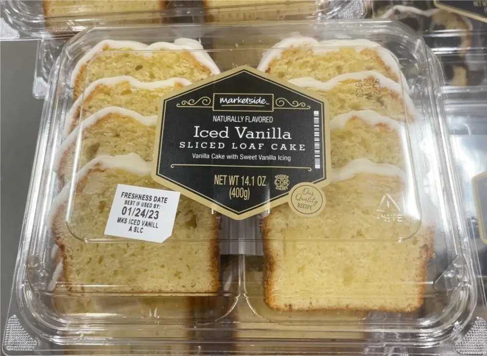 Vanilla Iced Cake