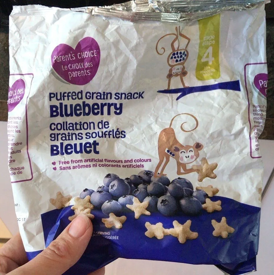 Puffed grain snack blueberry