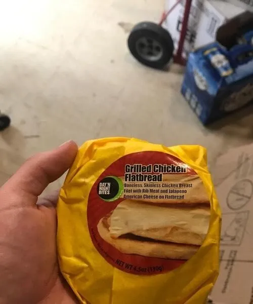 Grilled chicken flatbread