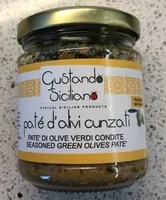 Pate’ di olive cunzate