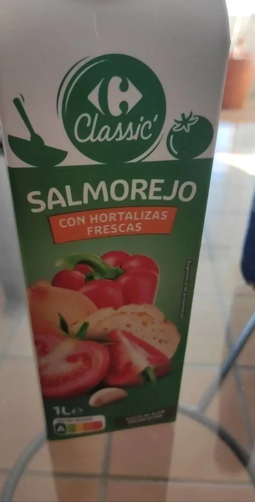 Salmorejo con hortalizas frescas