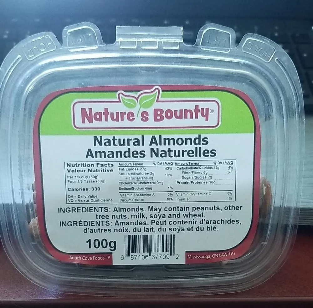 Natural almonds