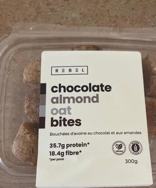 Chocolate almond oat bites