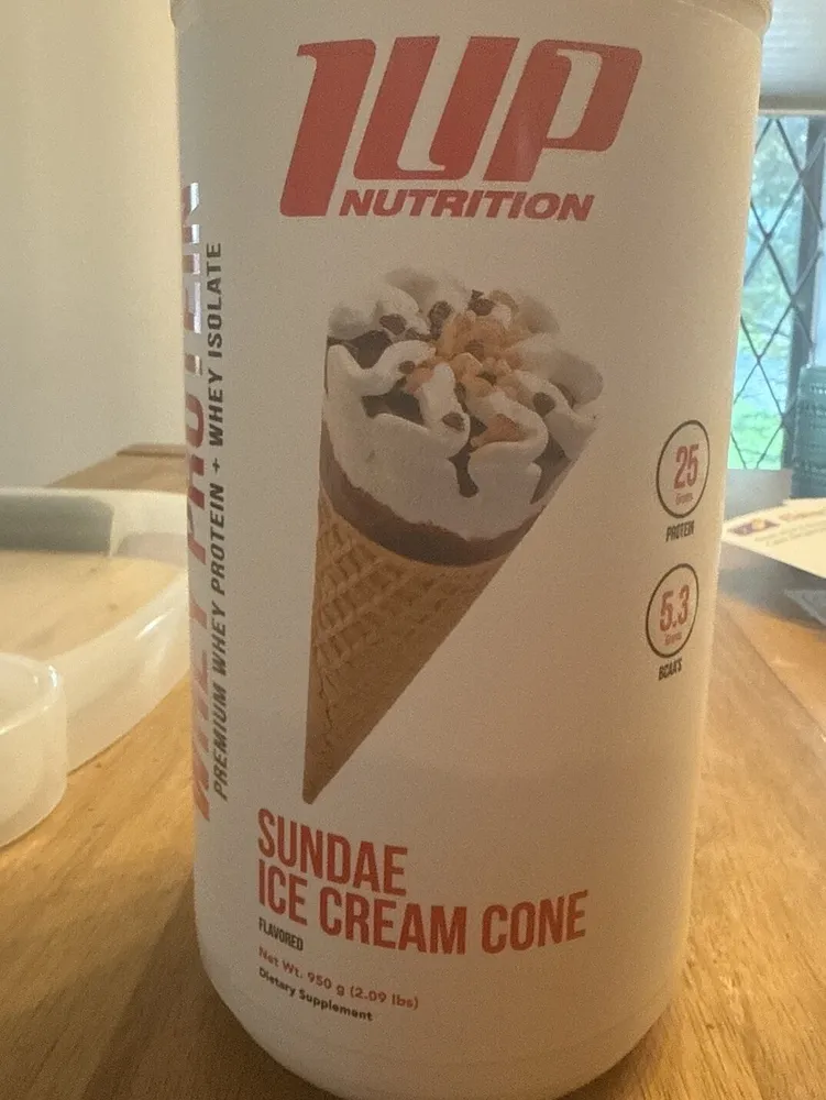 SUNDAE ICE CREAM CONE