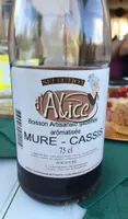 Boisson gazeifiée mure cassis