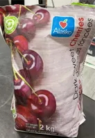 Dark sweet cherries