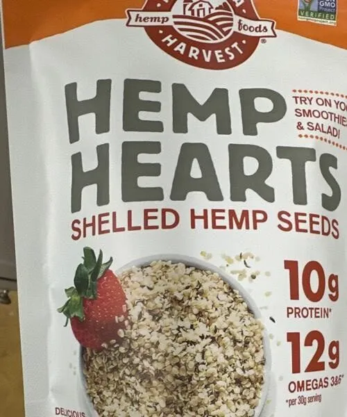 Shelled hemp seeds