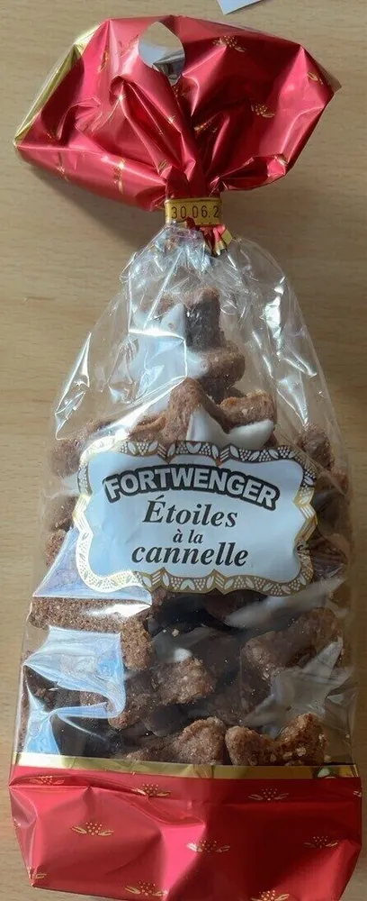 Étoiles à la cannelle