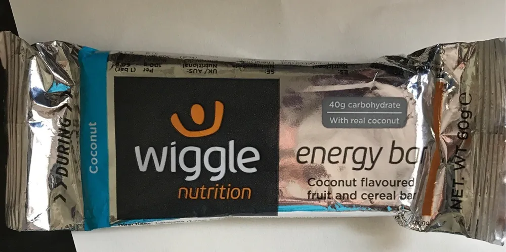 Cocnut flavoured fruit and Cereal bar