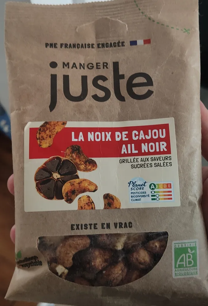 La noix de cajou ail noir grillée aux saveurs sucrées salées