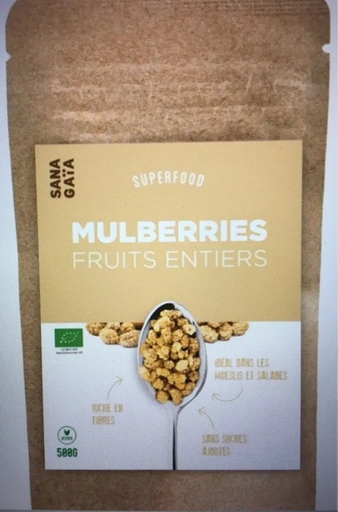 Mulberries mures blanches