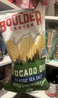 Avocado Oil Kettle Cooked Canyon Cut Potato Chips - Sea Salt