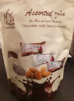 Chocolate with dates and almond
