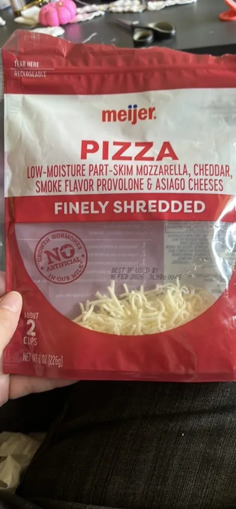 Pizza Finely Shredded Low-Moisture Part-Skim Mozzarella, Cheddar, Smoke Flavor Provolone & Asiago Cheeses
