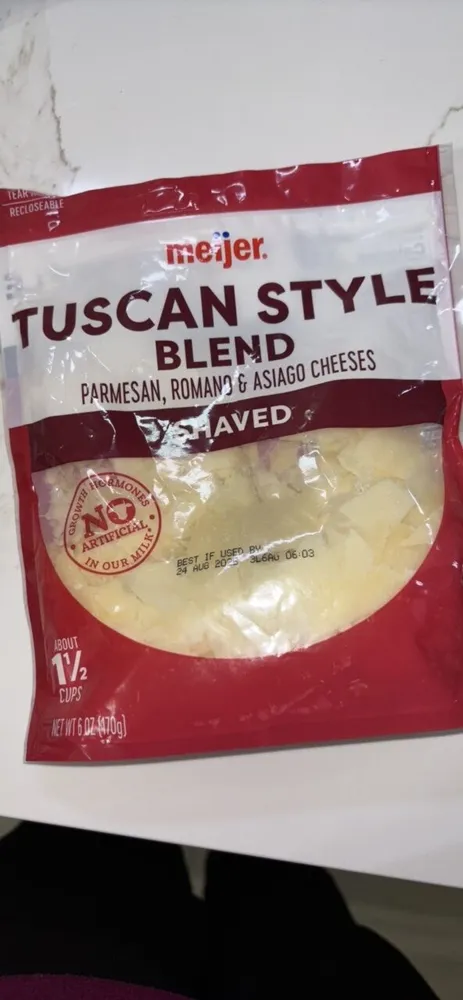 Tuscan Style Blend Parmesan, Romano & Asiago Cheeses Shaved