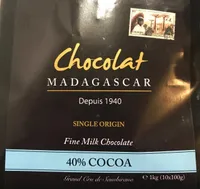 Fine milk chocolate couverture 40% cocoa