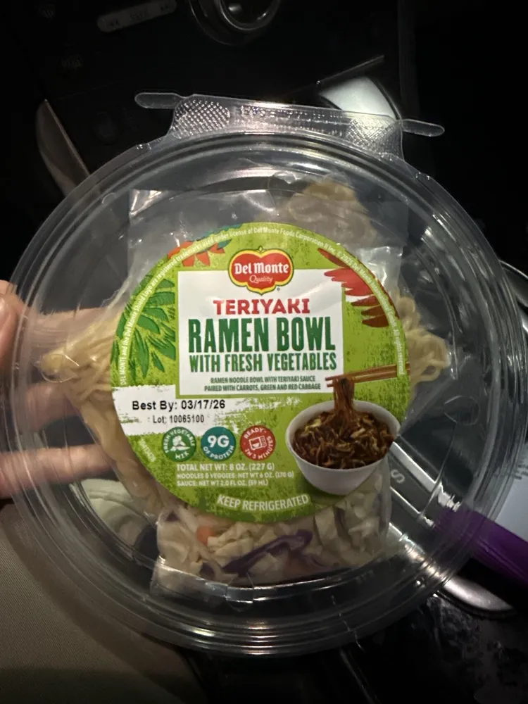 Teriyaki Ramen Bowl w/ Fresh Vegetables