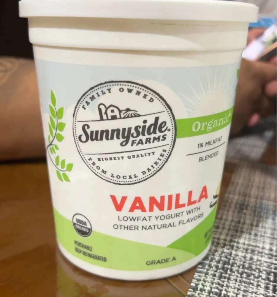 Vanilla low-fat yogurt