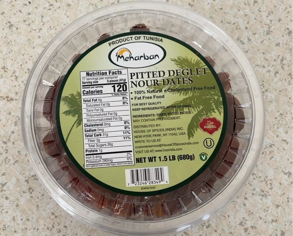 Pitted deglet nour dates