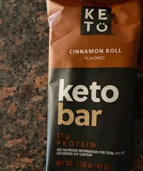 Cinnamon roll protein bar