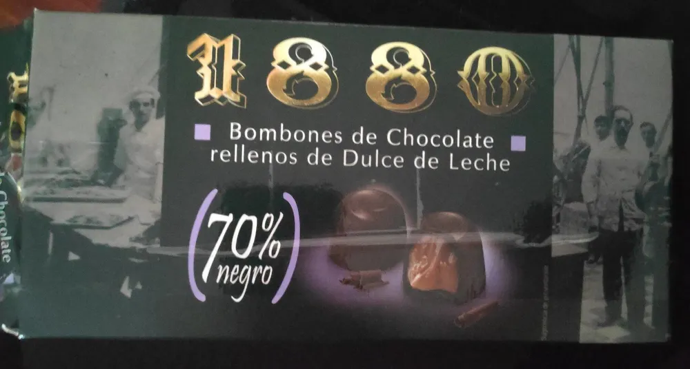 Bombones de chocolate rellenos de dulce de leche