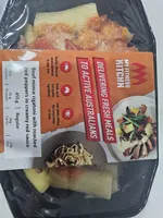 beef mince rigatoni with roasted red peppers in creamy sauce