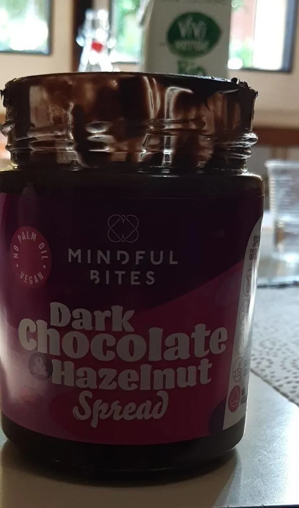 Dark chocolate huzelnut spread