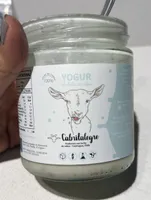 YOGUR de leche de cabra