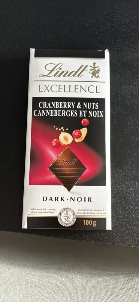 CRANBERRY & NUTS DARK CHOCOLATE