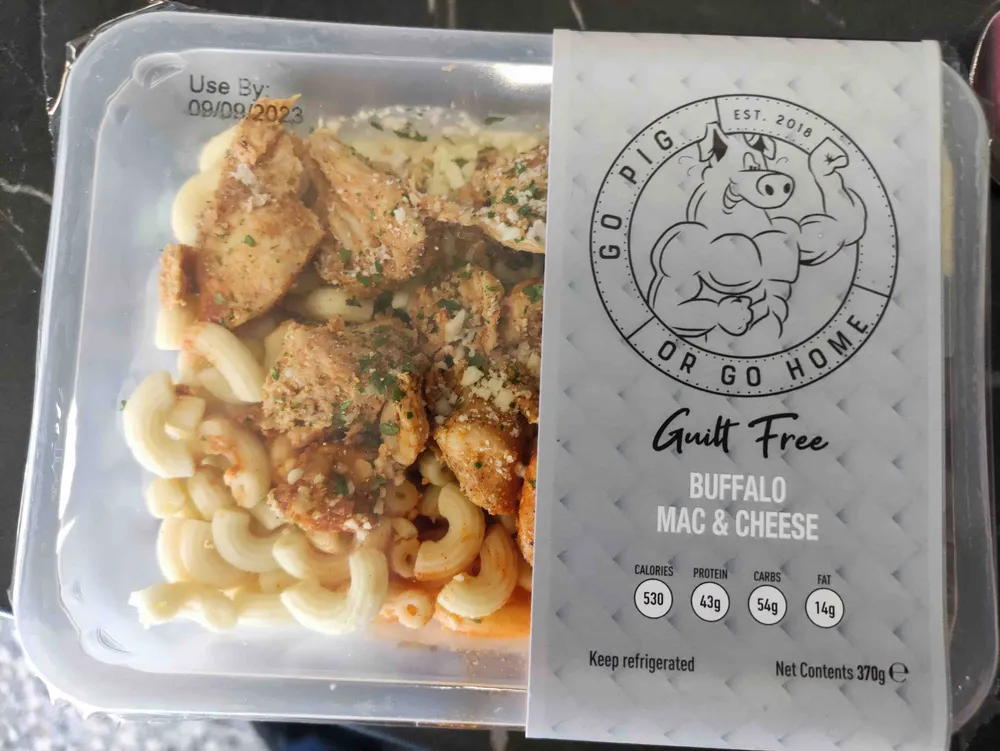 BUFFALO CHICKEN mac and cheese