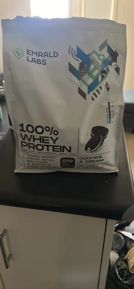 100% Whey Protein Cookies & Cream