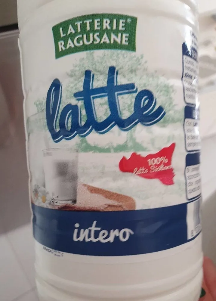 Latte intero