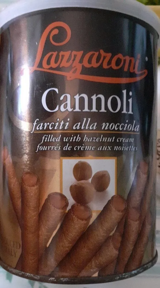 Cannoli alla nocciola