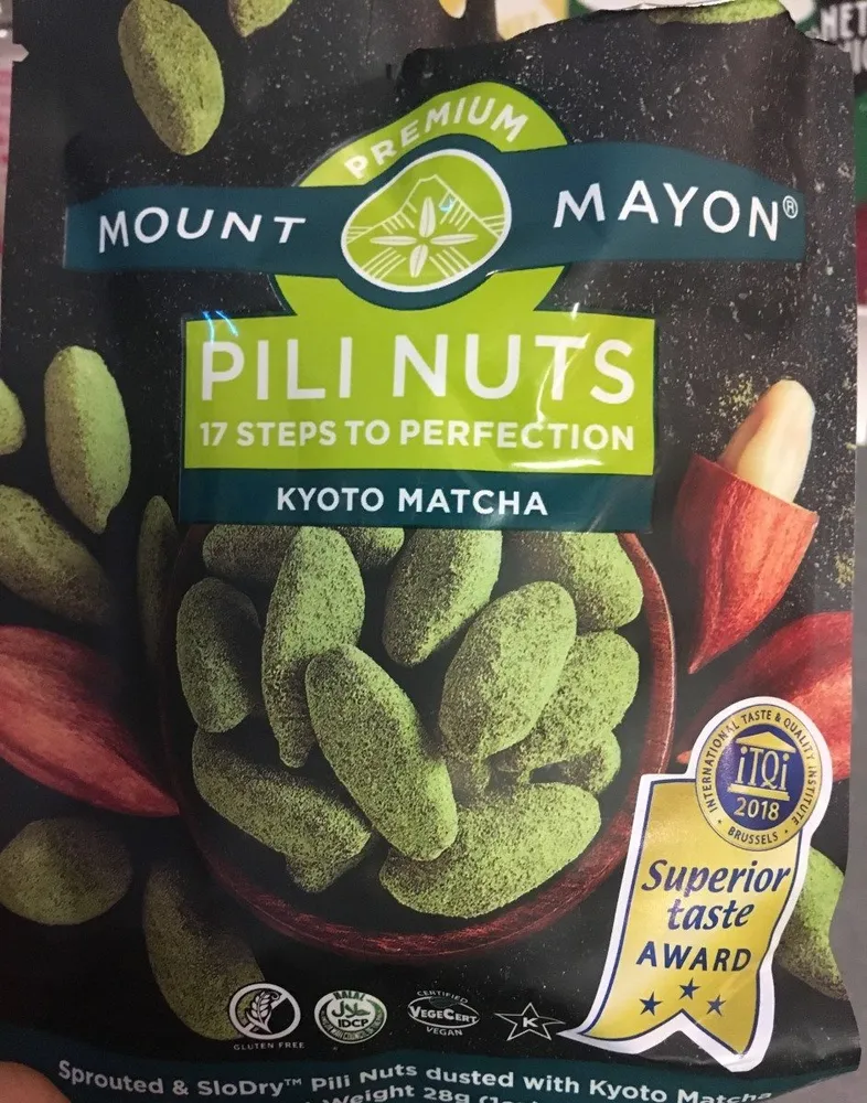 Pili nuts matcha