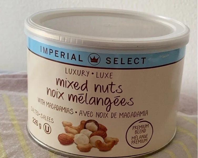 Noix mélangées