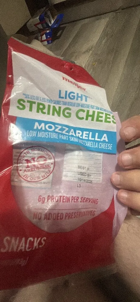 LIGHT STRING CHEESE MOZZARELLA