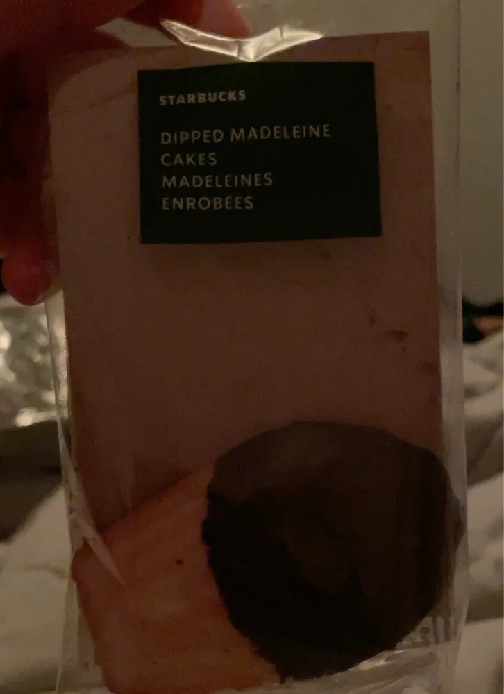 Dipped madeleine cakes