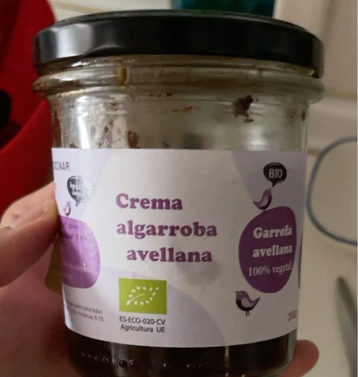 Crema algarroba avellana