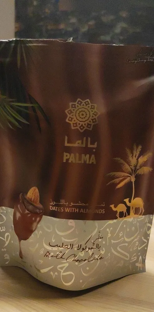Dattes aux amandes