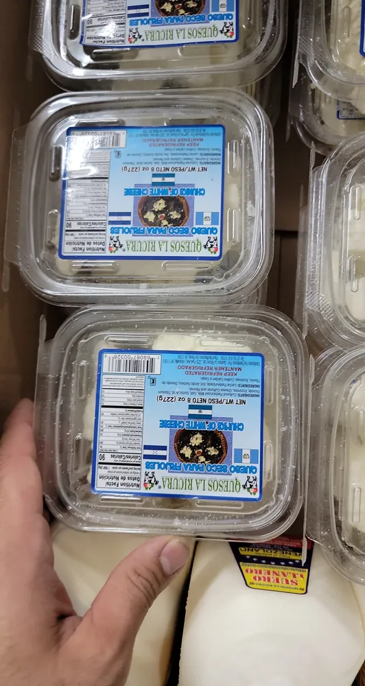 Quesos la ricura, chunks of hard cheese