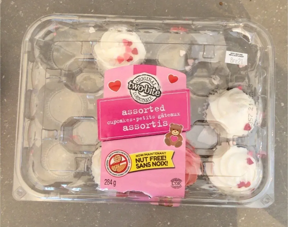 Petits gateaux assortis