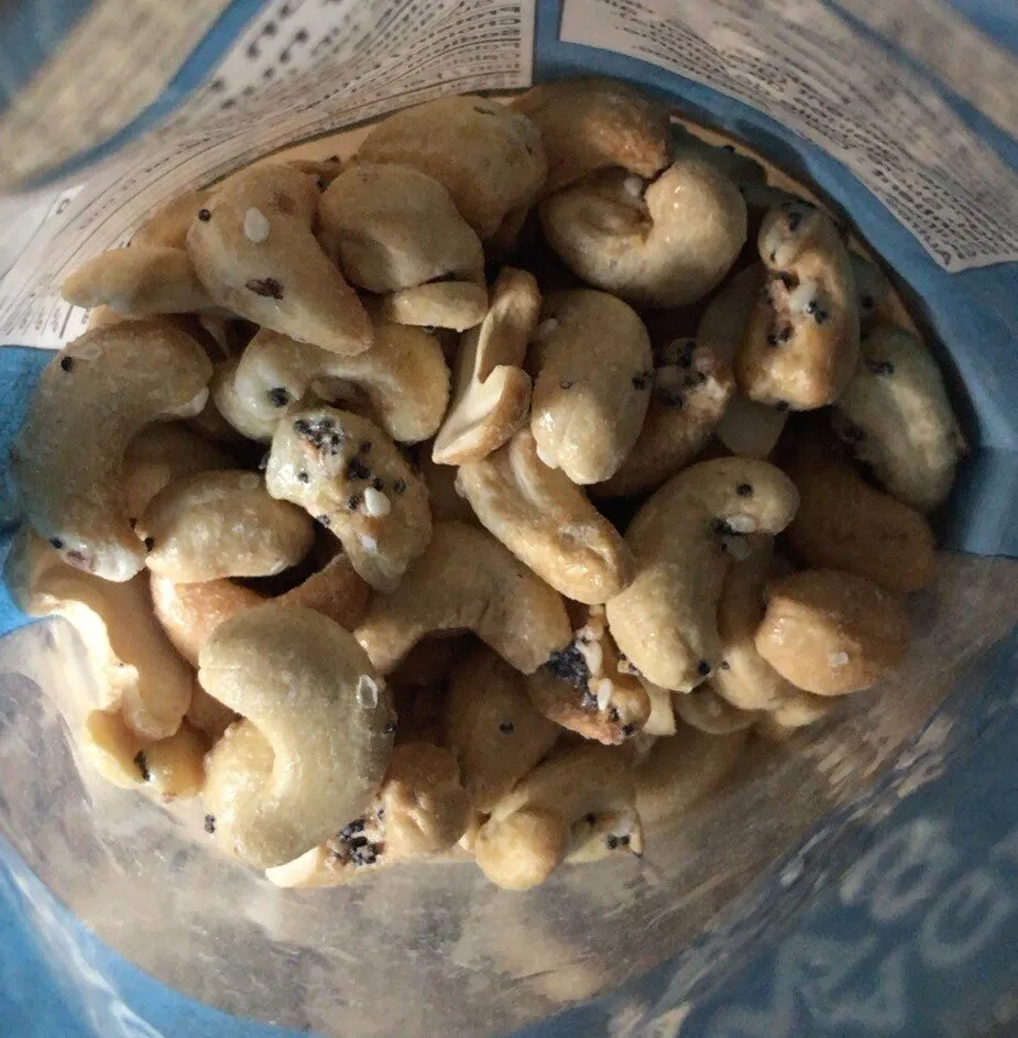 Everything bagel cashews