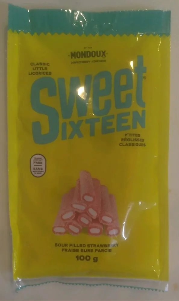 Sour Filled Strawberry Classic Little Licorices