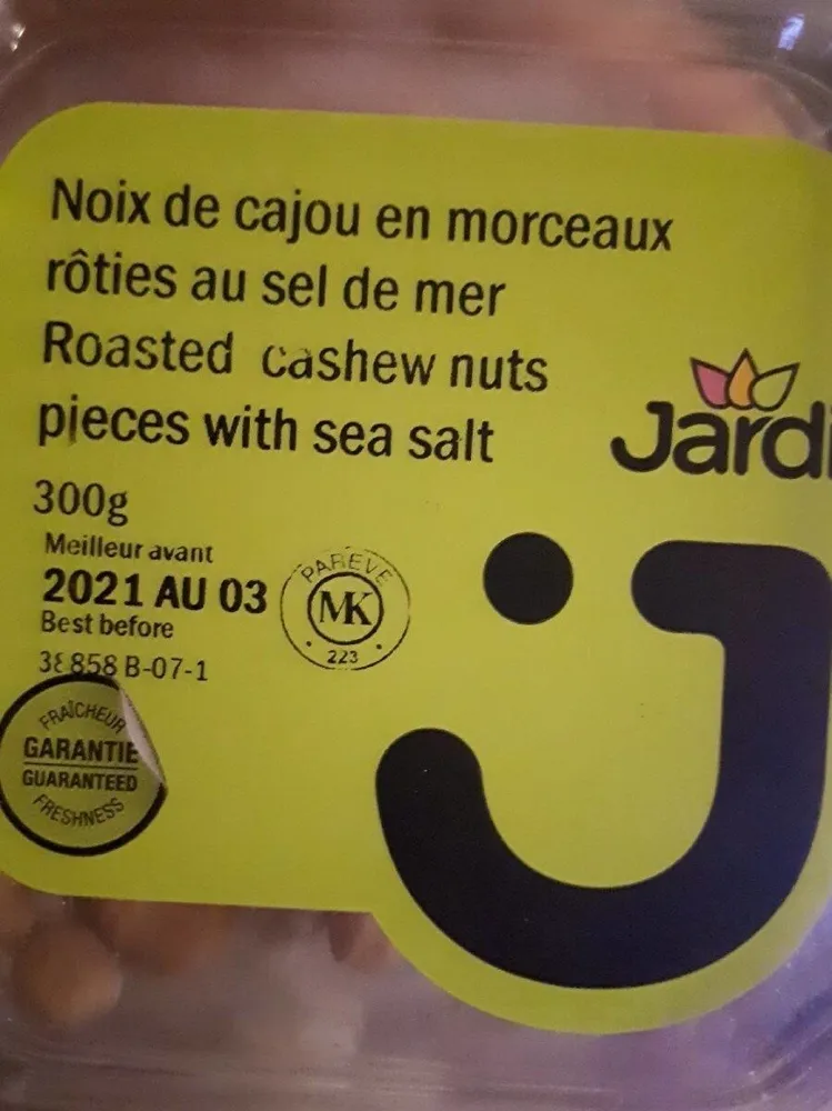 Noix de cajou en morceau salé