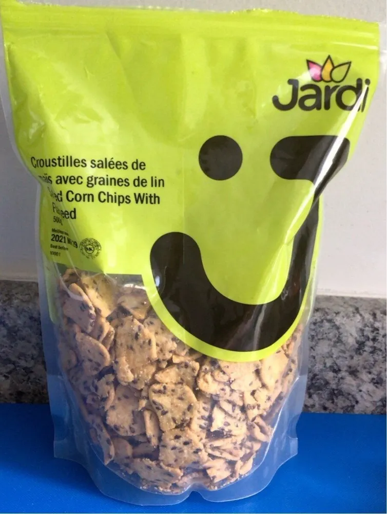 Salted corn chips with flaxseed
