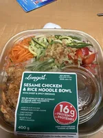 SESAME CHICKEN & RICE NOODLE BOWL WITH SWEET & SPICY DRESSING