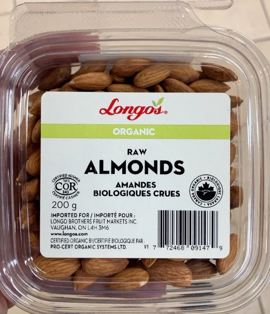 Raw almonds